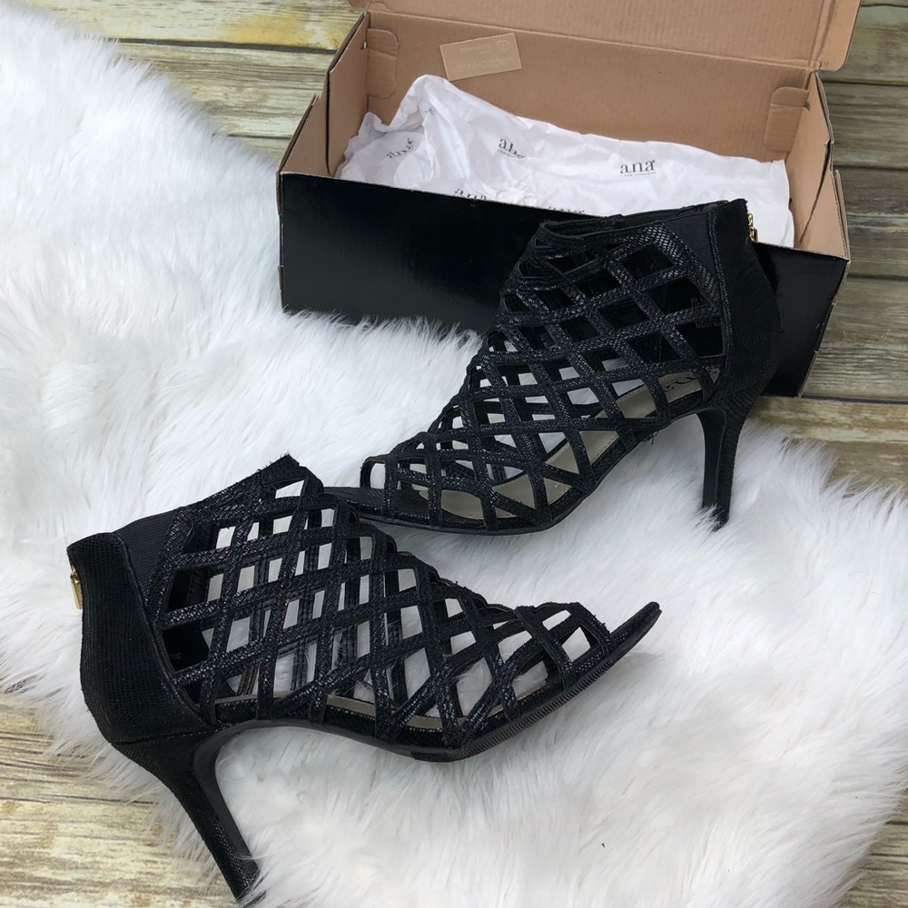 A.N.A Womens Black Classy Pumps Heels Size 8 M